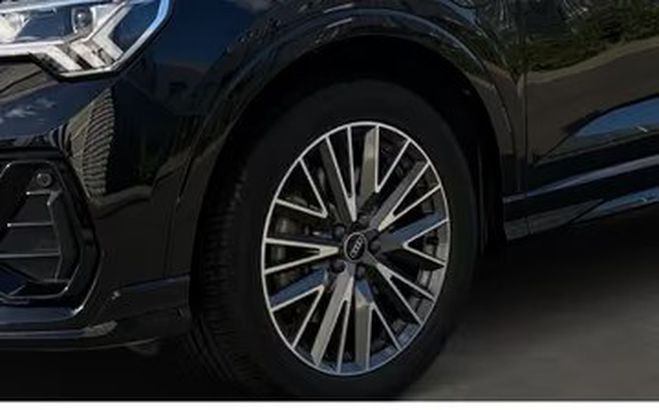 Audi Q3 45 TFSI e S line Hybride Rechargeable noir de 2022
