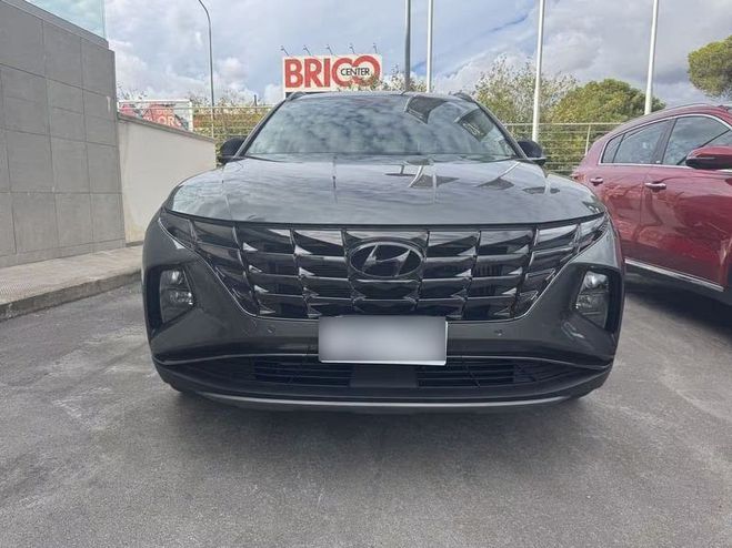 Hyundai Tucson 1.6 HEV Excellence 2WD automatique gris de 2022