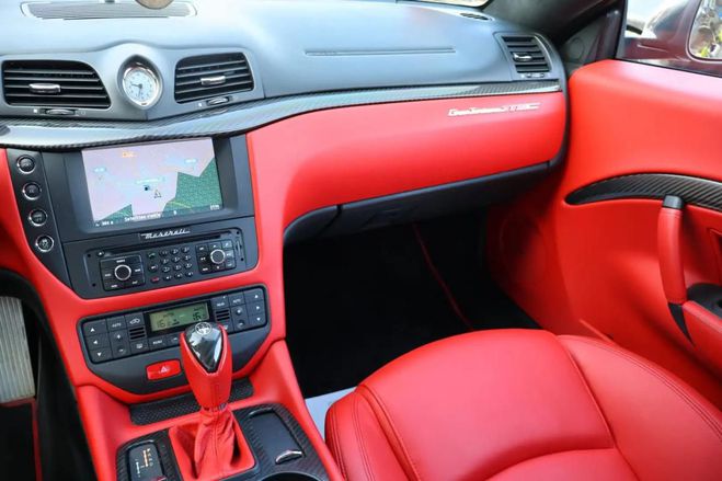 Maserati Gran Turismo 4.7 V8 MC - Bose noir de 2015