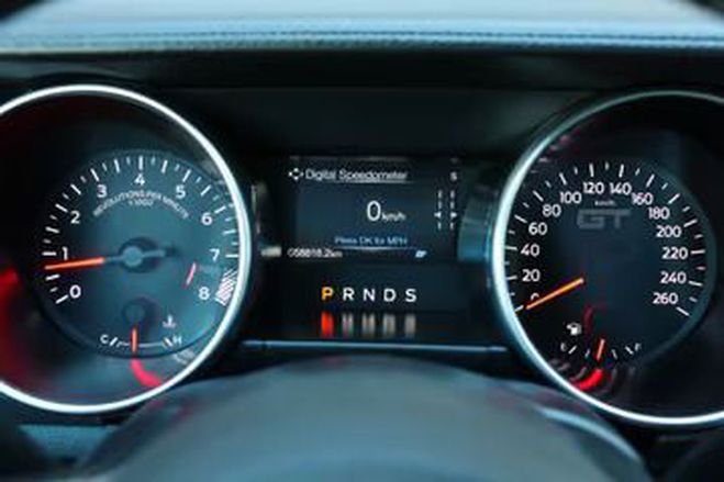 Ford Mustang GT 5.0 V8 - Brembo noir de 2022