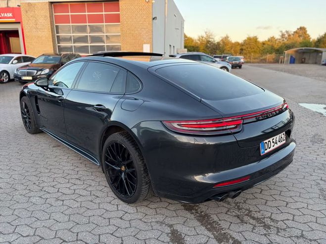 Porsche Panamera 4 E-Hybrid noir de 2017