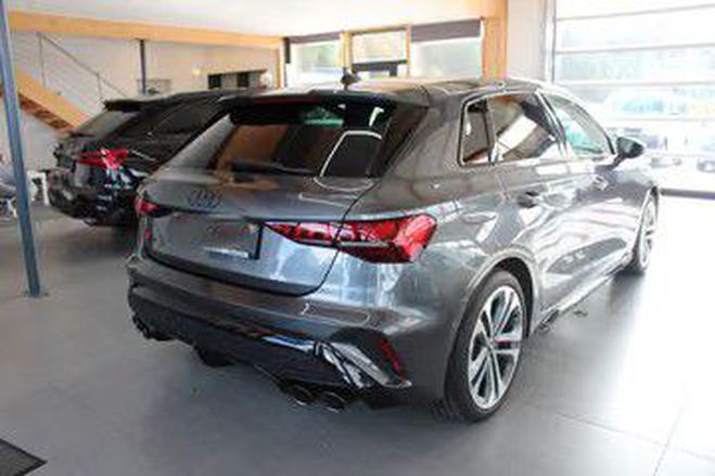 Audi S3 2.0 TFSI S tronic quattro noir de 2025