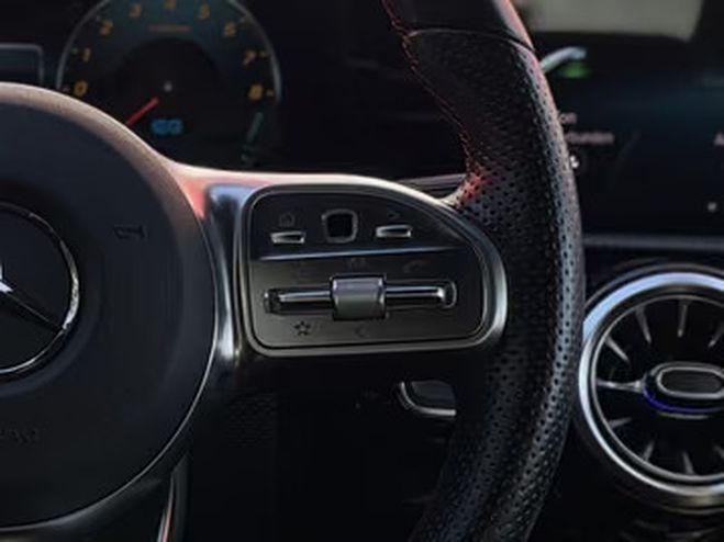 Mercedes Classe A 250 AMG Line Automatique noir de 2021