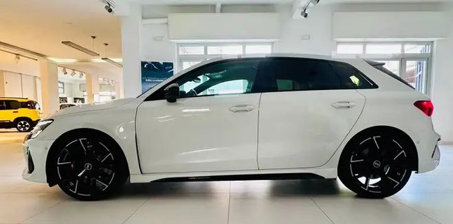 Audi RS3 2.5 TFSI quattro S tronic 400 ch blanc de 2022