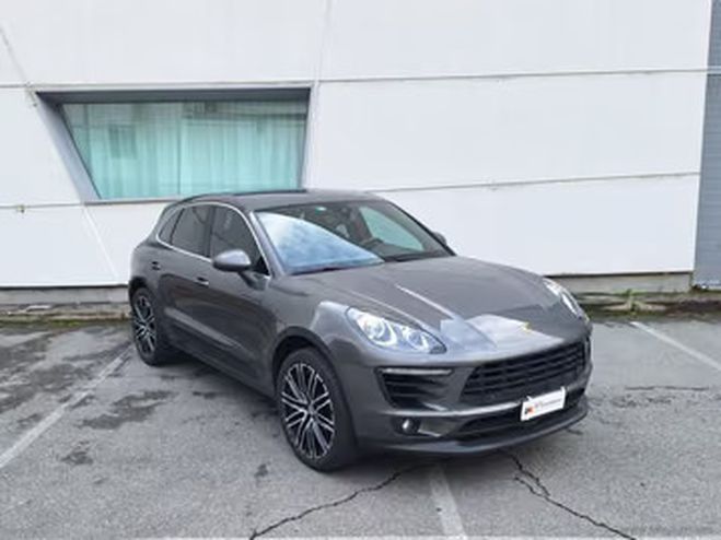 Porsche Macan S Diesel 3.0 V6 gris de 2016