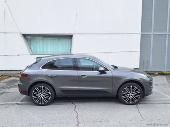 Porsche Macan S Diesel 3.0 V6 gris de 2016
