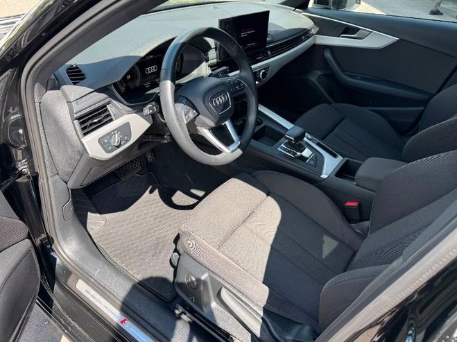 Audi A4 40 TFSI S line  de 2024