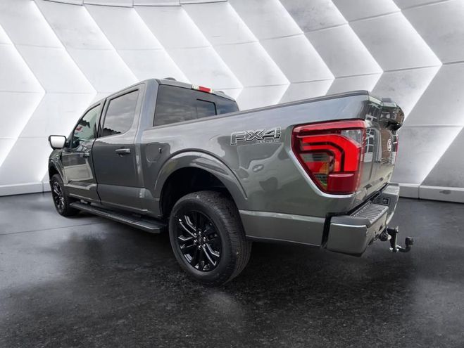 Ford F150 Lariat Black Edition 2025 5.0 V8 4x4 gris fonc� de 2026