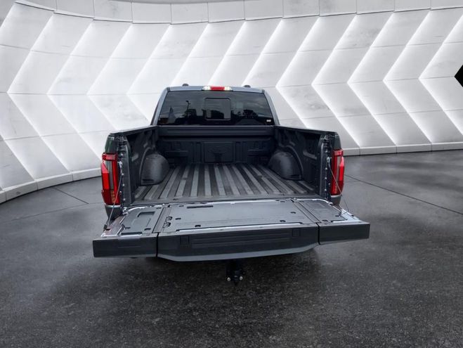 Ford F150 Lariat Black Edition 2025 5.0 V8 4x4 gris fonc� de 2026