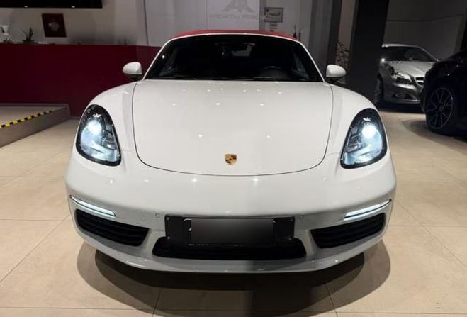 Porsche 718 2.0 Turbo 300 ch PDK blanc de 2022