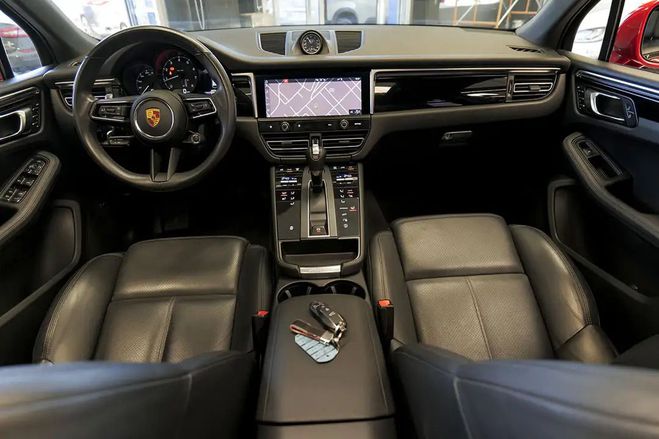 Porsche Macan 2.0 Turbo rouge de 2021