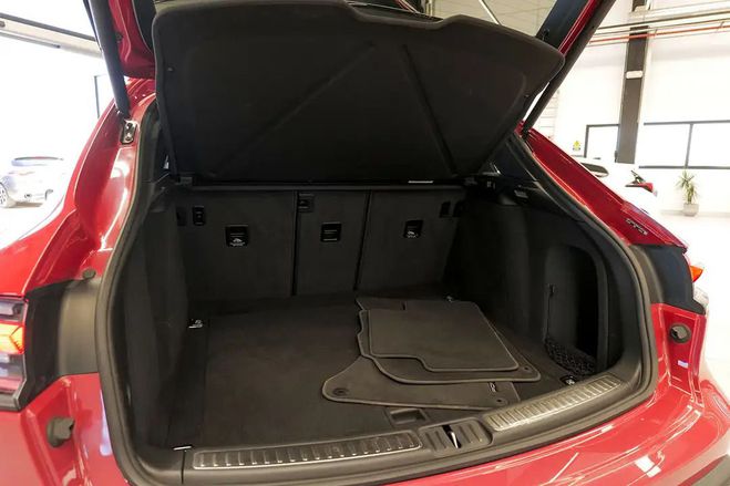 Porsche Macan 2.0 Turbo rouge de 2021