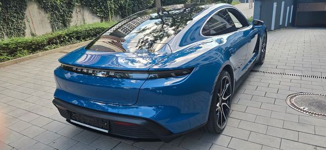 Porsche Taycan 4S bleu de 2023
