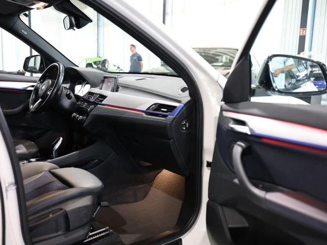 BMW X1 sDrive20i M Sport Shadow - LED Cuir Navi blanc de 2022