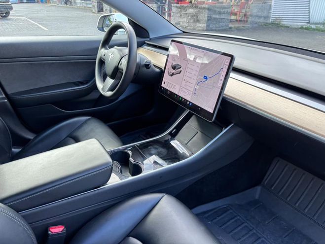 Tesla Model 3 Standard Range RWD - Berline �lectrique blanc de 2020