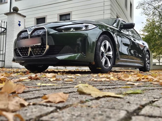 BMW I4 eDrive40 Gran Coup� - 100 % �lectrique noir de 2023