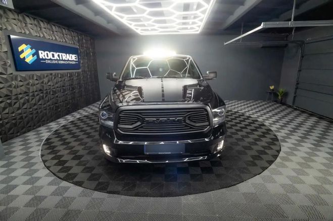 Dodge Ram 5.7 V8 HEMI 4x4 Off-Road Night Package - noir de 2022