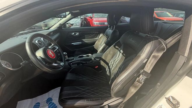 Ford Mustang Fastback 2.3 EcoBoost - Coup� sportif es blanc de 2019