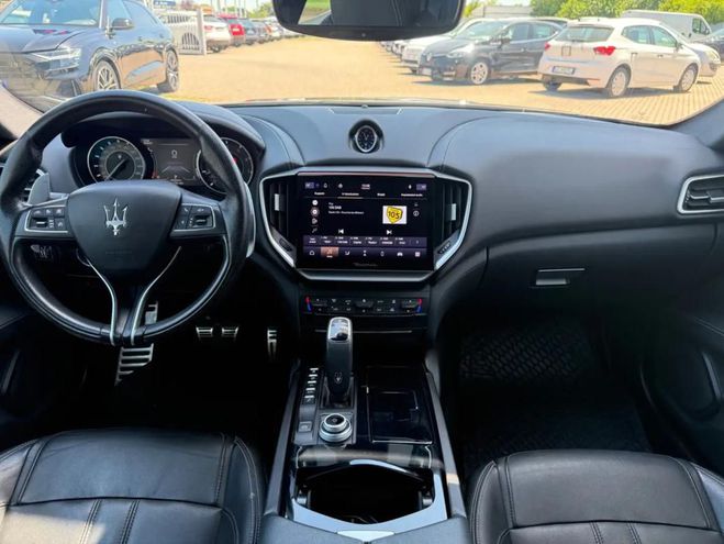 Maserati Ghibli GranSport 330 CV MHEV - Berline sportive noir de 2022