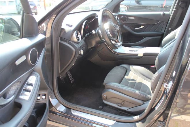 Mercedes GLC 200 4MATIC 9G-TRONIC AMG Line noir de 2020