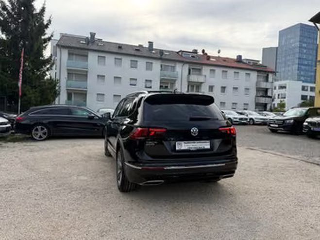 Volkswagen Tiguan R-Line noir de 2019