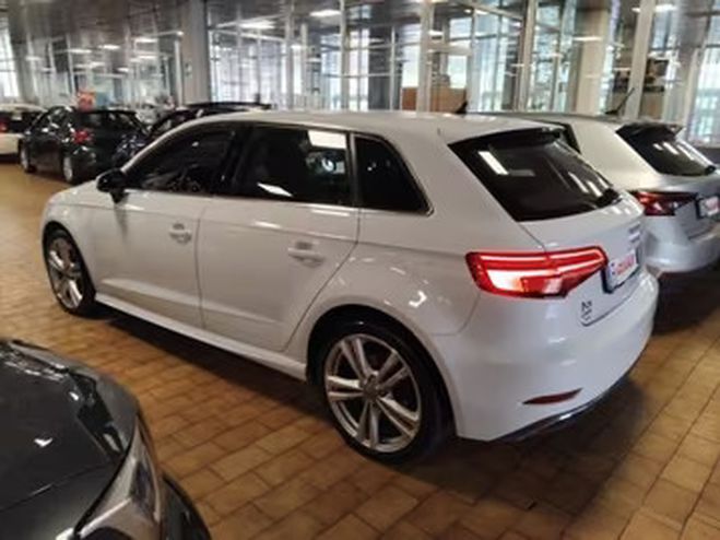 Audi A3 40 e-tron S line S tronic 18