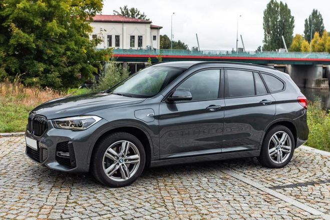 BMW X1 xDrive25e M Sport - Hybride Rechargeable noir de 2022