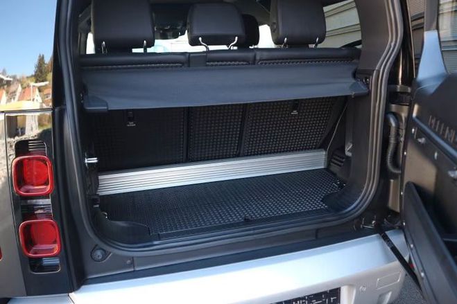 Land rover Defender 90 X-Dynamic SE gris de 2023