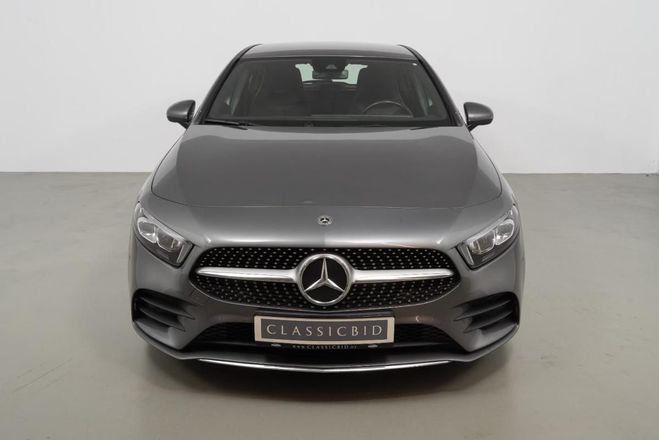 Mercedes Classe A Benz Classe AMG Line gris de 2020