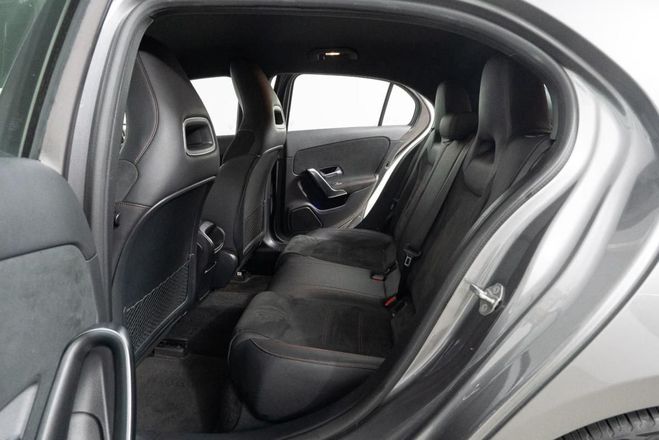 Mercedes Classe A Benz Classe AMG Line gris de 2020