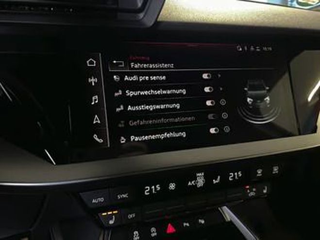 Audi A3 30 TDI S line noir de 2022