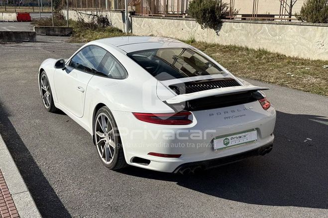 Porsche 911 3.0 Carrera 4 Coup� blanc de 2017