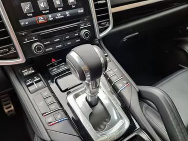 Porsche Cayenne S blanc de 2017
