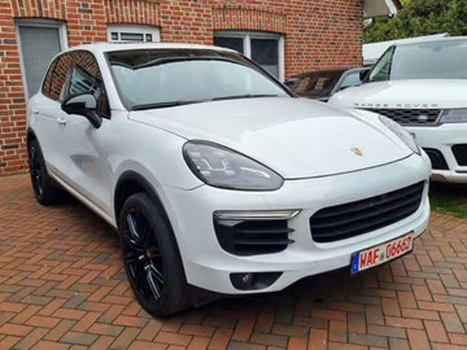 Porsche Cayenne S blanc de 2017