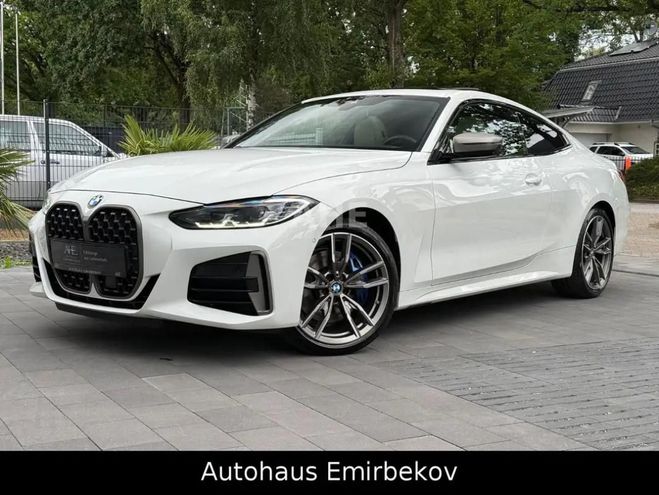 BMW X4 M4 Coup� xDrive Sport blanc de 2023