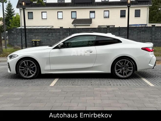 BMW X4 M4 Coup� xDrive Sport blanc de 2023