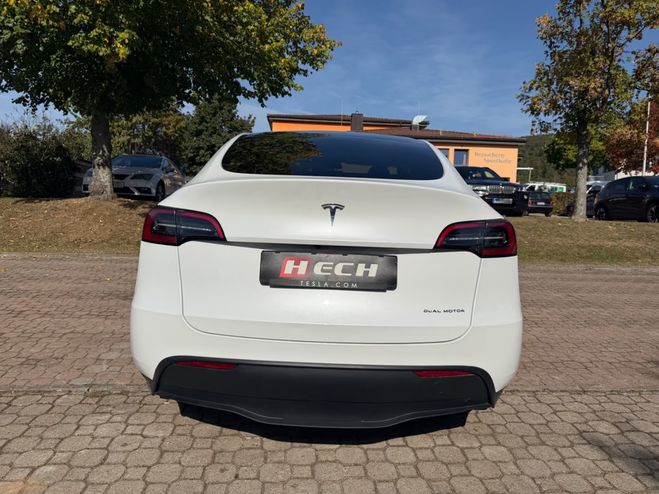 Tesla Model Y Long Range AWD blanc de 2023