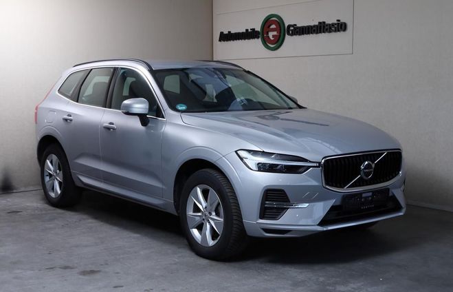 Volvo XC60 Core - 1�re Main Chauffage Stationnaire  argent de 2024
