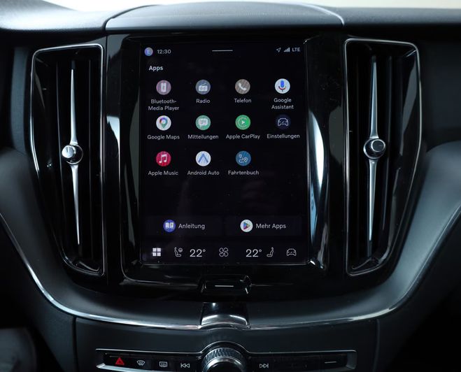 Volvo XC60 Core - 1�re Main Chauffage Stationnaire  argent de 2024