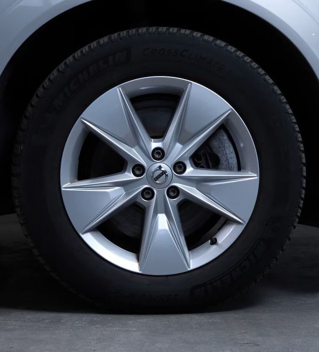 Volvo XC60 Core - 1�re Main Chauffage Stationnaire  argent de 2024
