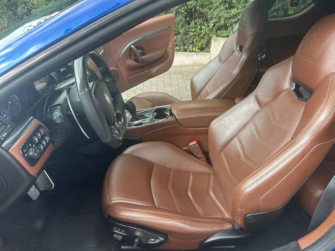 Maserati Gran Turismo 4.7 V8 Sport bleu de 2017