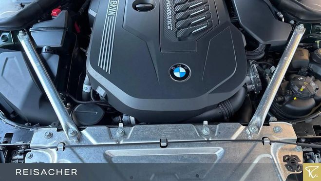 BMW M4 xDrive Coup� - Live Cockpit Pro Park Ass noir de 2024