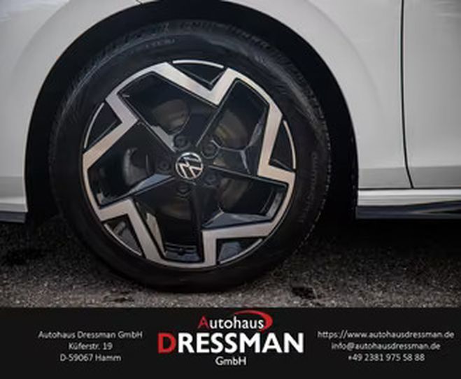 Volkswagen Golf VIII 1.5 TSI R-Line LED ACC Cam�ra DAB+  blanc de 2025