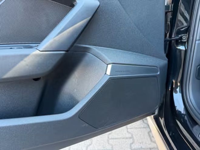 Audi A3 35 TFSI S line B&O Navi RFK SHZ noir de 2023