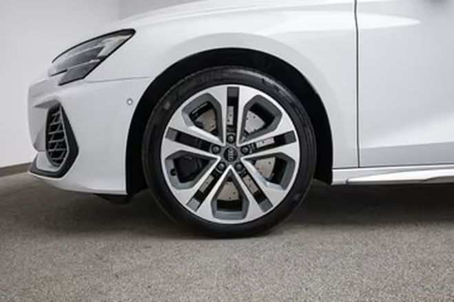 Audi A3 S3 2.0 TFSI quattro S tronic Assist Navi blanc de 2025