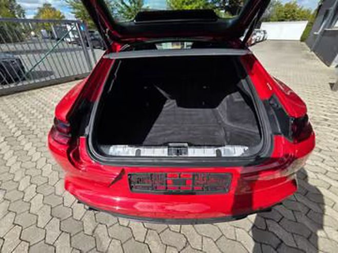 Porsche Panamera 4 rouge de 2018