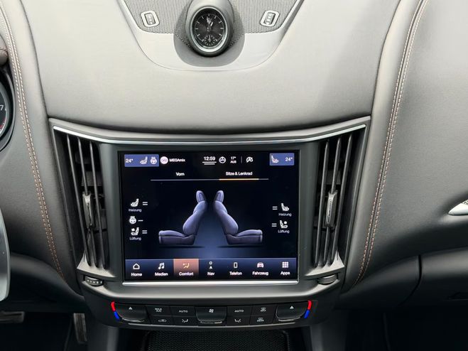 Maserati Levante 3.0 V6 Modena S - Nerissimo Paket ACC To blanc de 2022