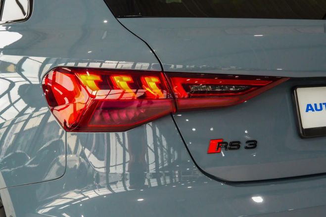 Audi RS3 quattro - Si�ges Sport B&O Matrix LED He bleu azur de 2023
