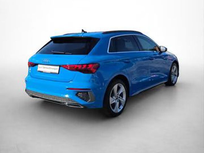 Audi A3 Sportback 40 TFSI e S line bleu de 2022