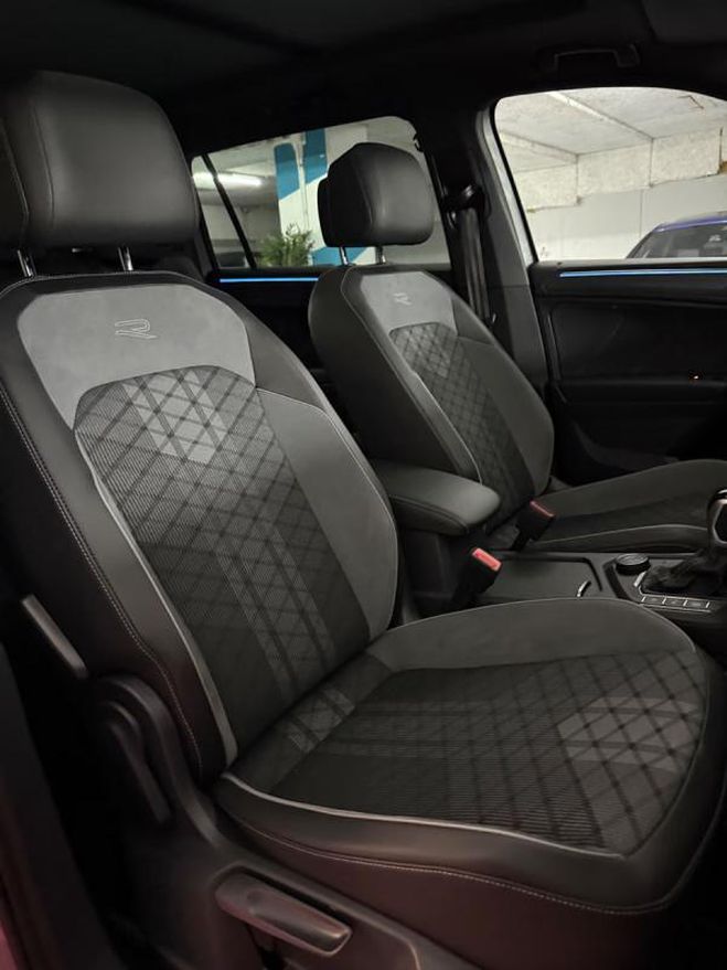 Volkswagen Tiguan R-Line 4Motion - Vollausstattung argent de 2022